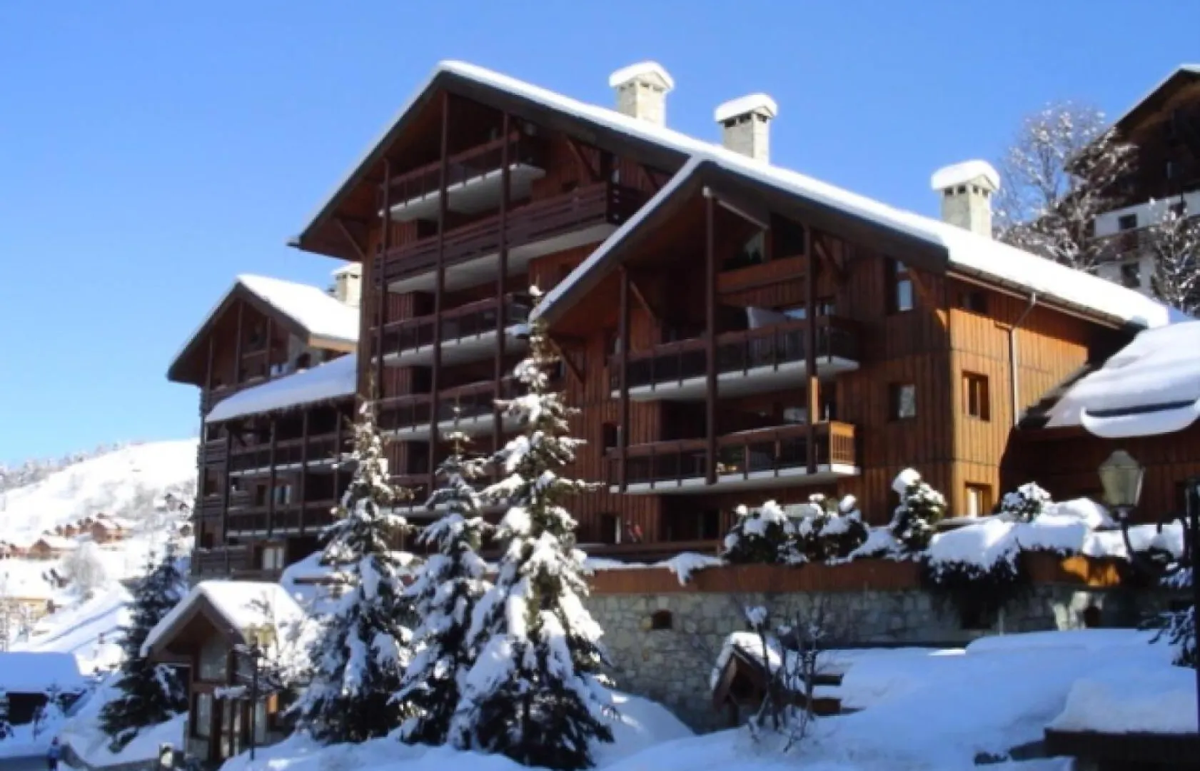 Apartment Residence Le Cristal - Appartement 4 Pieces De Charme En Duplex Pour 8 Personnes Situe Dans Meribel Centre Proche Des Commerces Mae-2007 Les Allues